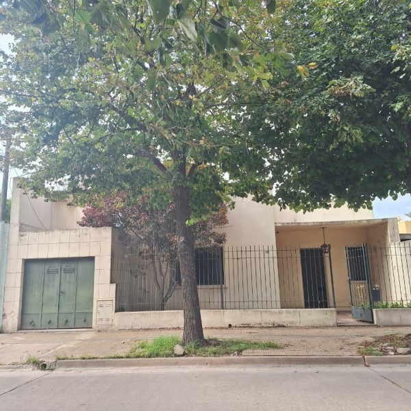 LOPEZ 830