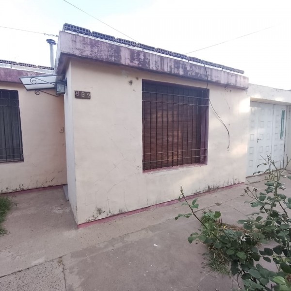 PASAJE LIBERTAD  887